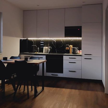 Luxury Apartments Bernardynska Domek 1 , 2 키엘체 외부 사진