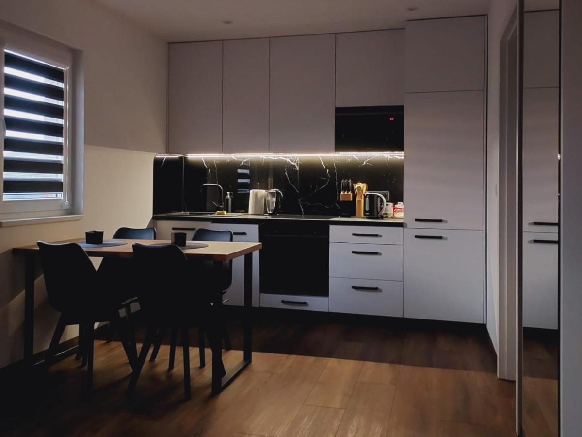 Luxury Apartments Bernardynska Domek 1 , 2 키엘체 외부 사진